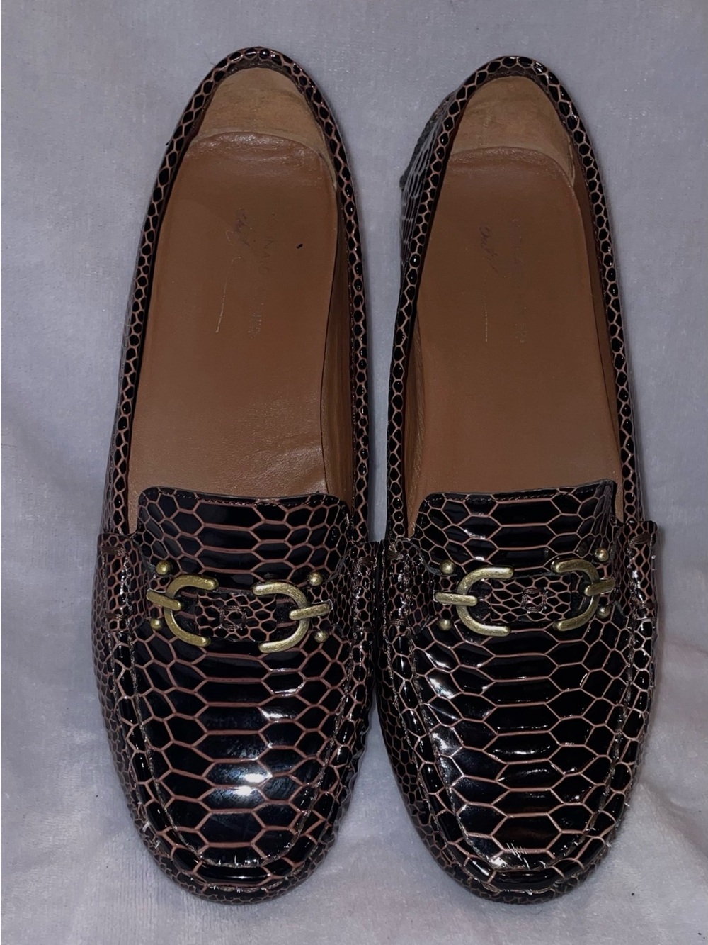 Donald J Pliner NWOT Women Size 10 Viky Brown Patent Snake Embossed Loafers Flat - Picture 8 of 13